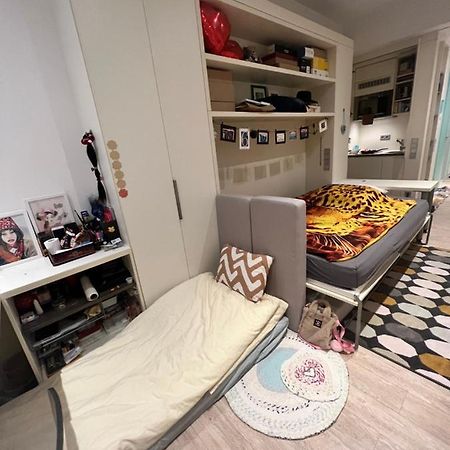 Sharing Studio Apartment With Me Munich Luaran gambar
