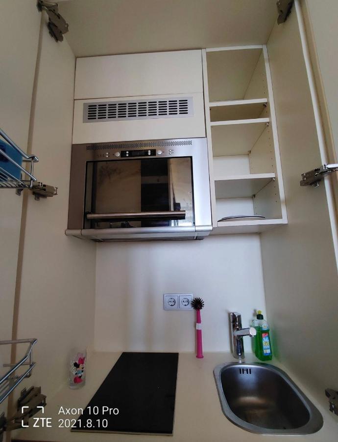 Sharing Studio Apartment With Me Munich Luaran gambar