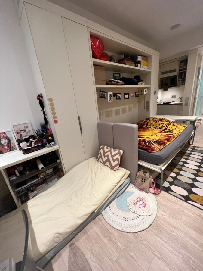 Sharing Studio Apartment With Me Munich Luaran gambar